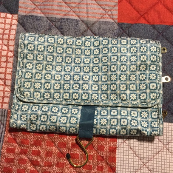 Cosmetics bag